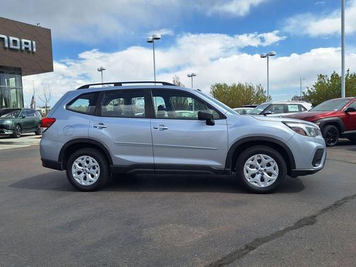 Ice Silver Metallic 2021 Subaru Forester Base