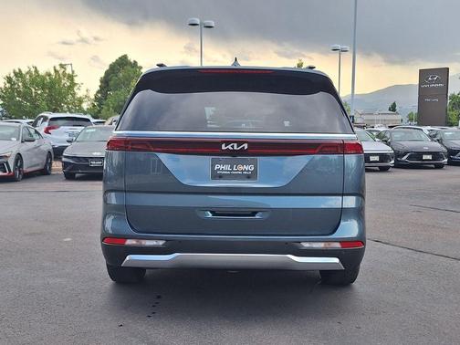 2022 Kia Carnival SX