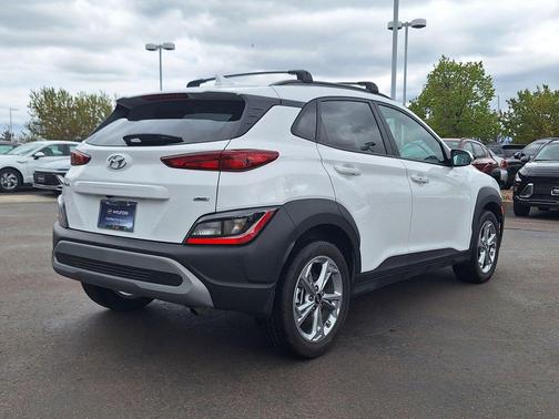Lunar White 2023 Hyundai KONA SEL