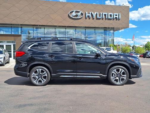 Crystal Black Silica 2023 Subaru Ascent Limited 7-Passenger