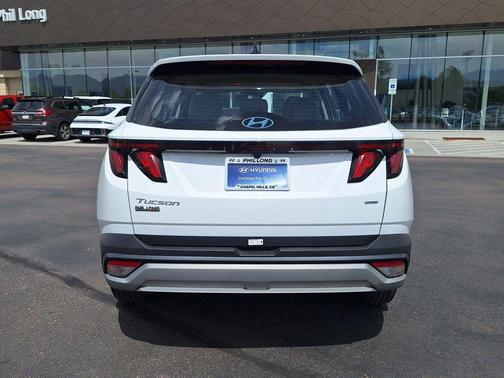 2025 Hyundai TUCSON SE