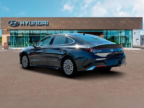 2025 Hyundai SONATA Hybrid Limited
