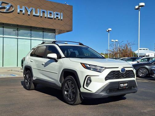 Frost White Pearl 2017 Hyundai Santa Fe Sport 2.0L Turbo Ultimate
