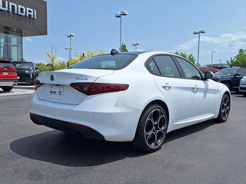 2022 Alfa Romeo Giulia Ti