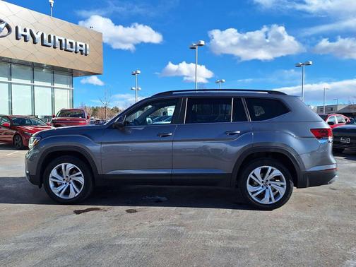 2021 Volkswagen Atlas 3.6L SE w/Technology