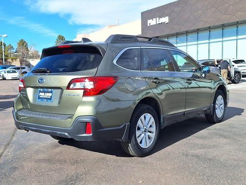 2018 Subaru Outback 2.5i Premium