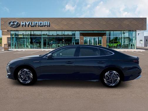 Abyss Black 2026 Hyundai SONATA SEL
