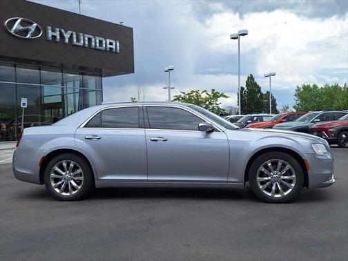 2016 Chrysler 300 S