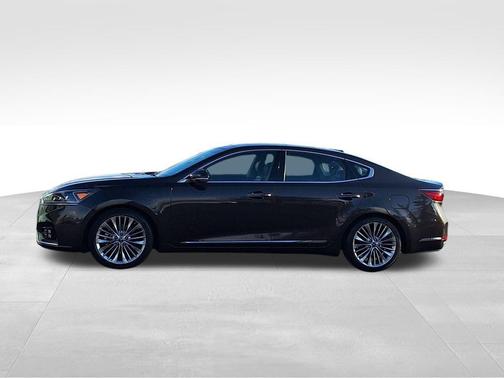 2017 Kia Cadenza Limited