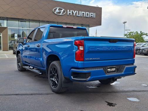 2022 Chevrolet Silverado 1500 Custom