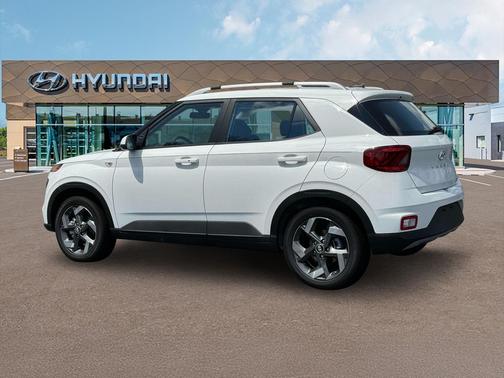 Lunar White 2025 Hyundai VENUE SEL
