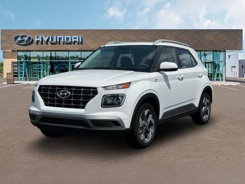 Lunar White 2025 Hyundai VENUE SEL