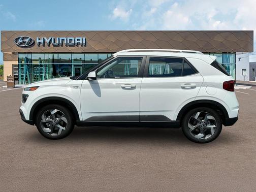 Lunar White 2025 Hyundai VENUE SEL