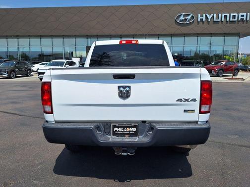 Bright White Clearcoat 2018 RAM 1500 Tradesman