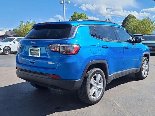 Laser Blue Pearlcoat 2022 Jeep Compass Latitude