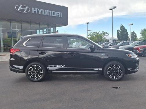 2018 Mitsubishi Outlander PHEV GT
