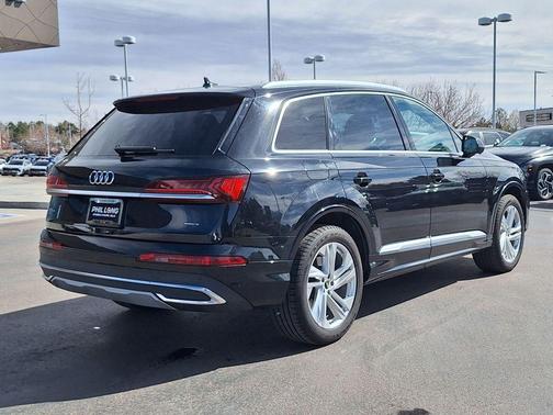 Black 2024 Audi Q7 55 Premium Plus