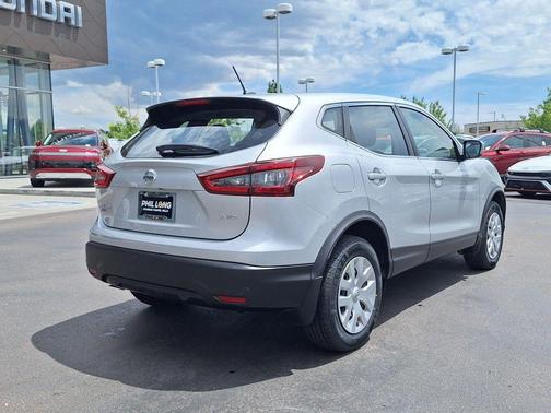 2020 Nissan Rogue Sport S