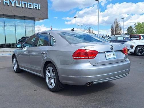 2013 Volkswagen Passat 2.0 TDI SE w/ Sunroof