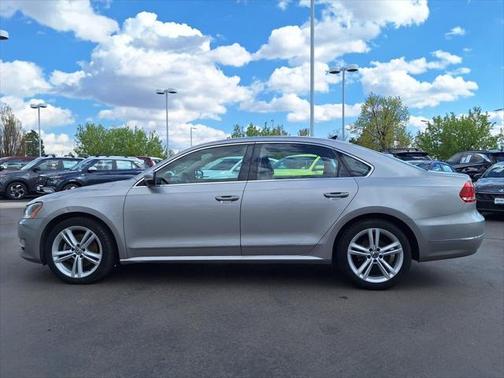 2013 Volkswagen Passat 2.0 TDI SE w/ Sunroof