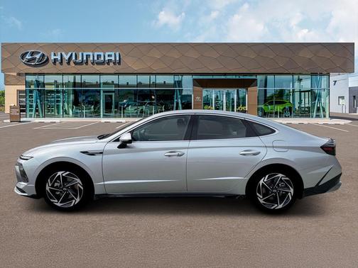 Aero Silver 2026 Hyundai SONATA SEL