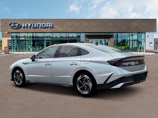 Aero Silver 2026 Hyundai SONATA SEL