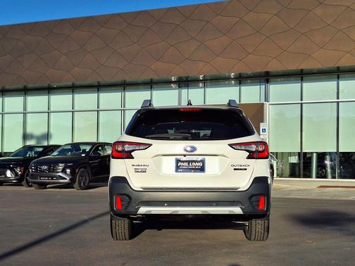 2022 Subaru Outback Touring
