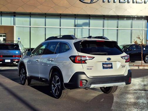 2022 Subaru Outback Touring