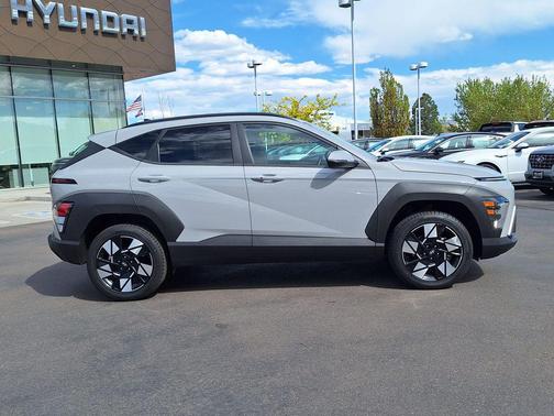 Cyber Gray Metallic 2025 Hyundai KONA SEL