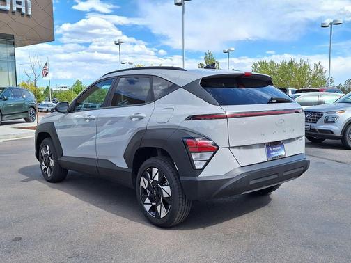 Cyber Gray Metallic 2025 Hyundai KONA SEL