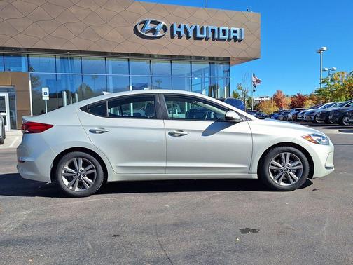 2017 Hyundai ELANTRA Value Edition