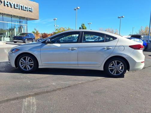 2017 Hyundai ELANTRA Value Edition