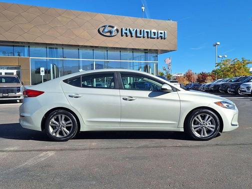 2017 Hyundai ELANTRA Value Edition