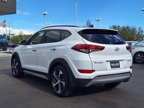 Dazzling White 2018 Hyundai TUCSON Limited