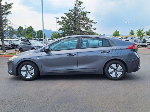 Summit White 2018 Hyundai IONIQ Hybrid Blue