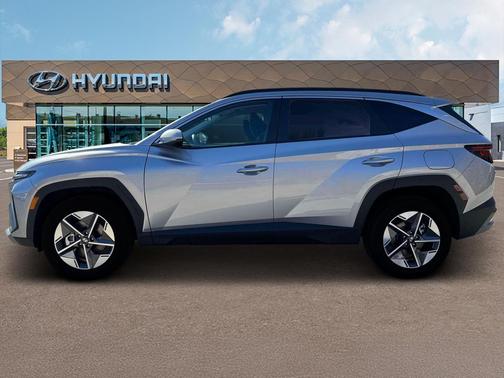 Shimmering Silver 2026 Hyundai TUCSON Plug-In Hybrid SEL