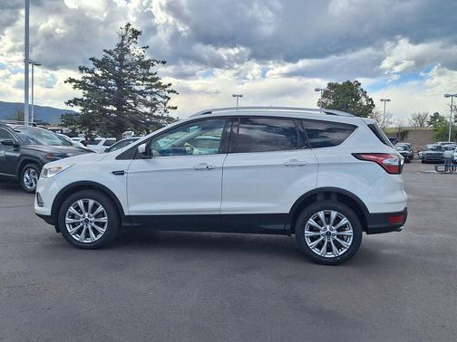 White Platinum Clearcoat Metallic 2018 Ford Escape Titanium
