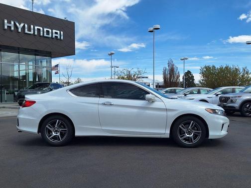 White 2015 Honda Accord EX-L