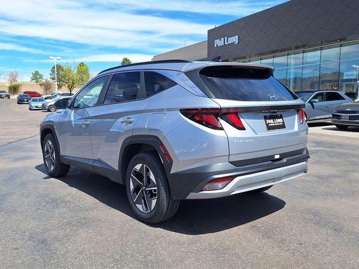Shimmering Silver 2025 Hyundai TUCSON SEL