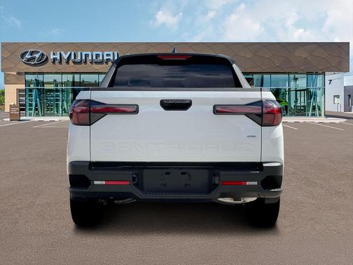 Atlas White 2026 Hyundai SANTA CRUZ SEL