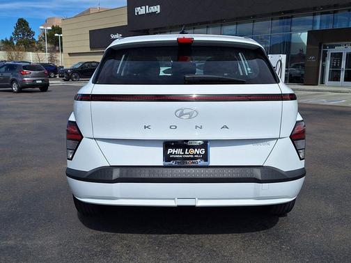 Atlas White 2024 Hyundai KONA EV SE