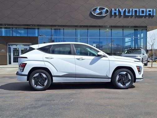 2024 Hyundai KONA EV SE