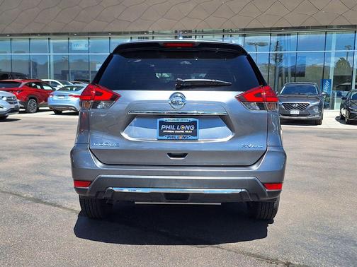 Gun Metallic 2017 Nissan Rogue SV