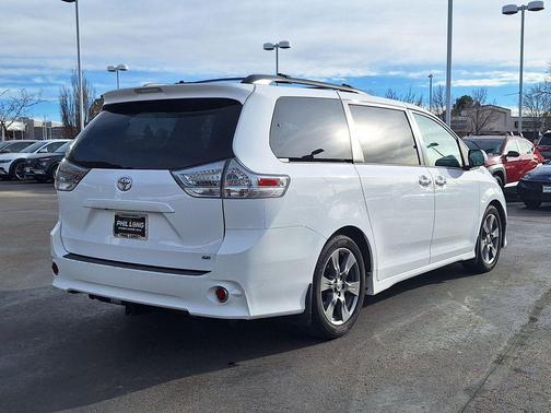 2017 Toyota Sienna SE Premium