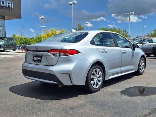 Classic Silver Metallic 2022 Toyota Corolla LE