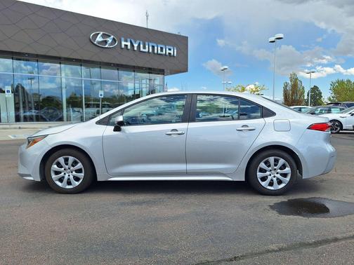 Classic Silver Metallic 2022 Toyota Corolla LE