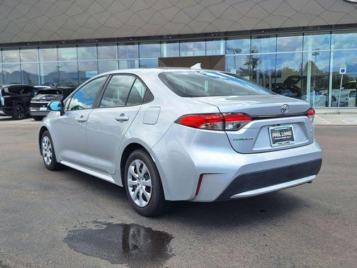 Classic Silver Metallic 2022 Toyota Corolla LE