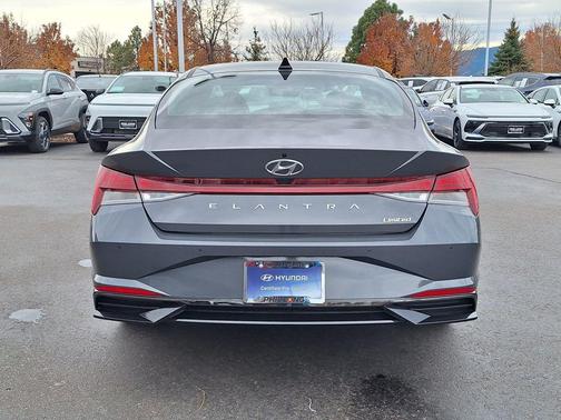 2023 Hyundai ELANTRA Limited