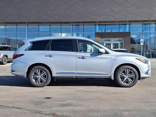 2018 INFINITI QX60 Base