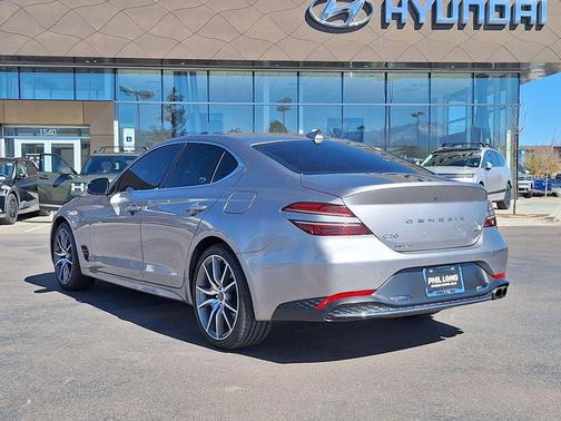2022 Genesis G70 2.0T AWD